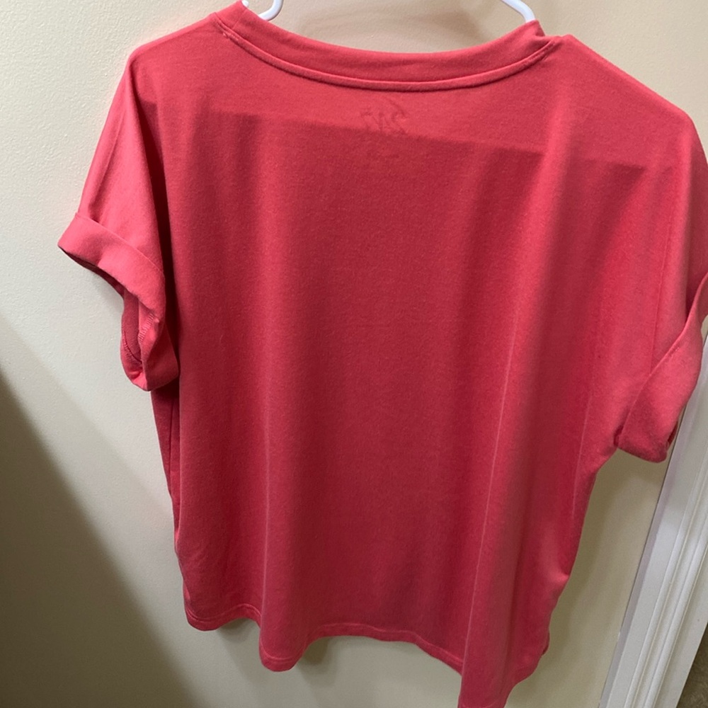 Maurice’s 24/7 workout shirt - Picture 5 of 6